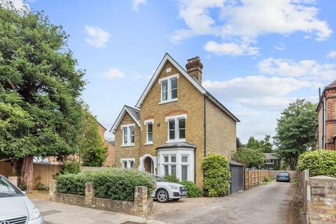 6 bedroom detached house to rent, Strawberry Hill Road, Twickenham, TW1