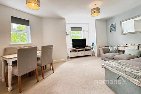 2 bedroom apartment for sale, Woodland Walk, Aldershot, Hampshire