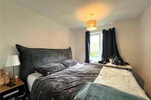1 bedroom apartment for sale, Dairymans Walk, Guildford, Surrey, GU4