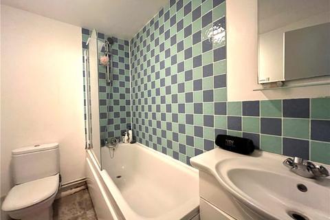 1 bedroom apartment for sale, Dairymans Walk, Guildford, Surrey, GU4