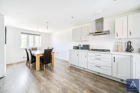 57 Flanders Way, Brackley, NN13 6FX