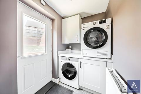 57 Flanders Way, Brackley, NN13 6FX