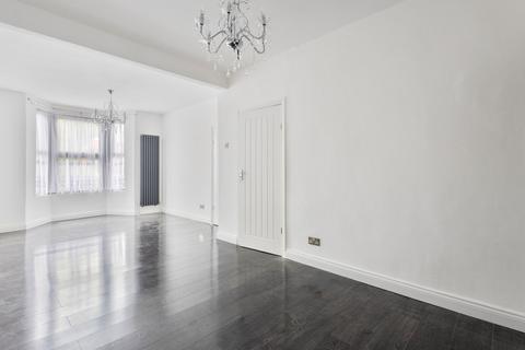 3 bedroom terraced house for sale, Higham Hill Road, London E17