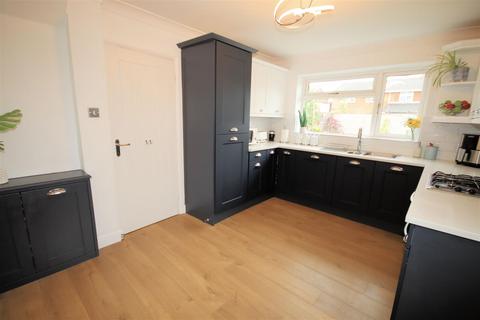 10 Byfield Close, Toddington, Dunstable, LU5 6BH