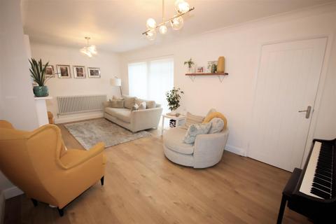 10 Byfield Close, Toddington, Dunstable, LU5 6BH