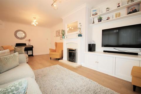 10 Byfield Close, Toddington, Dunstable, LU5 6BH