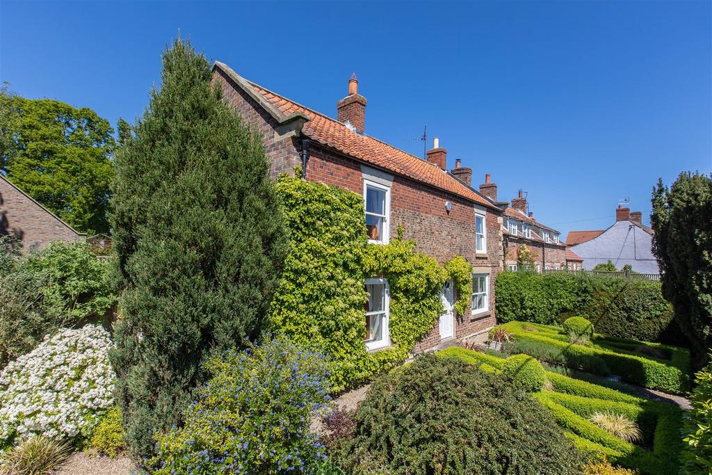 Sevenfields Farm House External-44.jpg