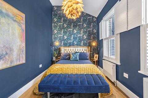 15a Fletching Road, London, SE7 8UH