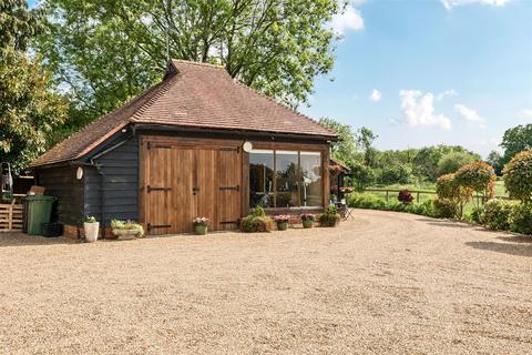 4 bedroom detached house for sale, Upper Gatton, Reigate