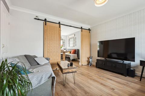 11 Byron Close, Hitchin, SG4 0QS