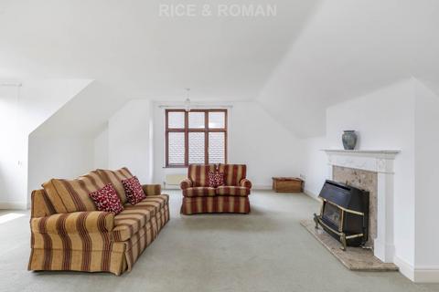 2 bedroom retirement property for sale, Esher Park Avenue, Esher KT10