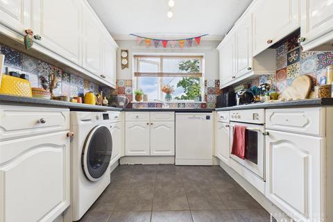 23 Boyce Close, Basingstoke, RG22 4JY