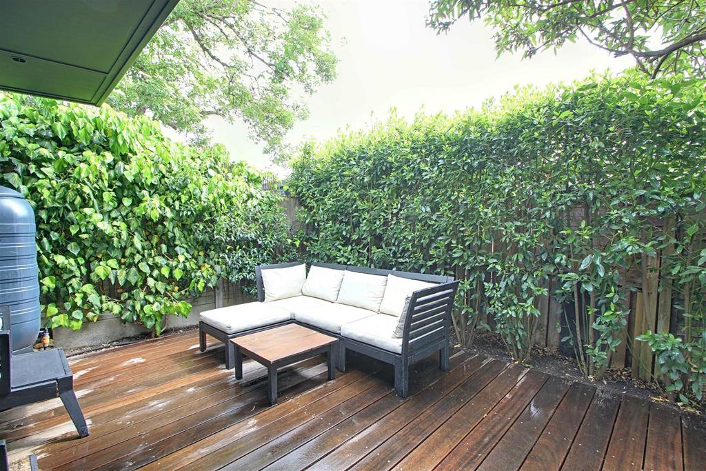 Decking 1.jpg