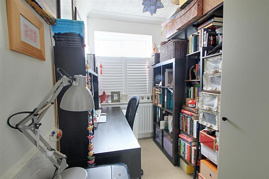 Bedroom 3.jpg