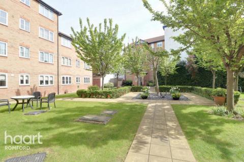 1 bedroom retirement property for sale, Gibson Court, Romford, RM1 1AJ