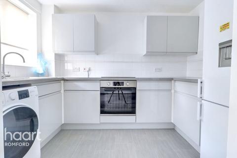 1 bedroom retirement property for sale, Gibson Court, Romford, RM1 1AJ