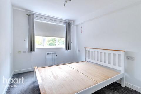 1 bedroom retirement property for sale, Gibson Court, Romford, RM1 1AJ