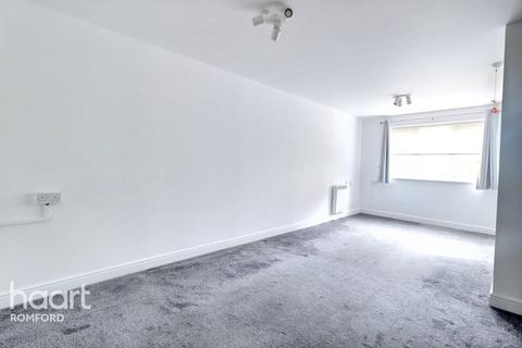 undefined, Gibson Court, Romford, RM1 1AJ