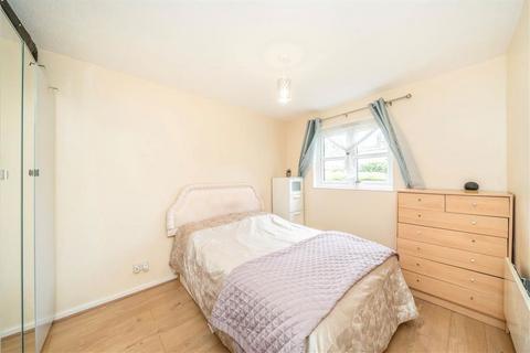 1 bedroom flat for sale, Le May Avenue, London SE12