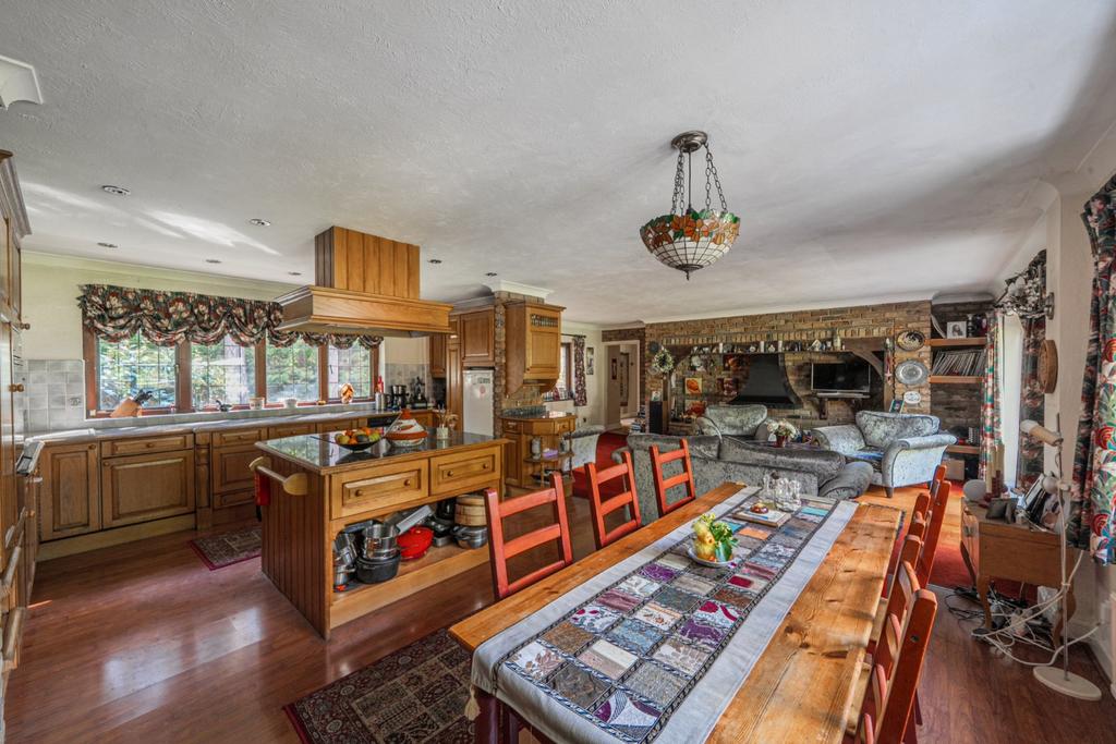 Kitchen/Breakfast
