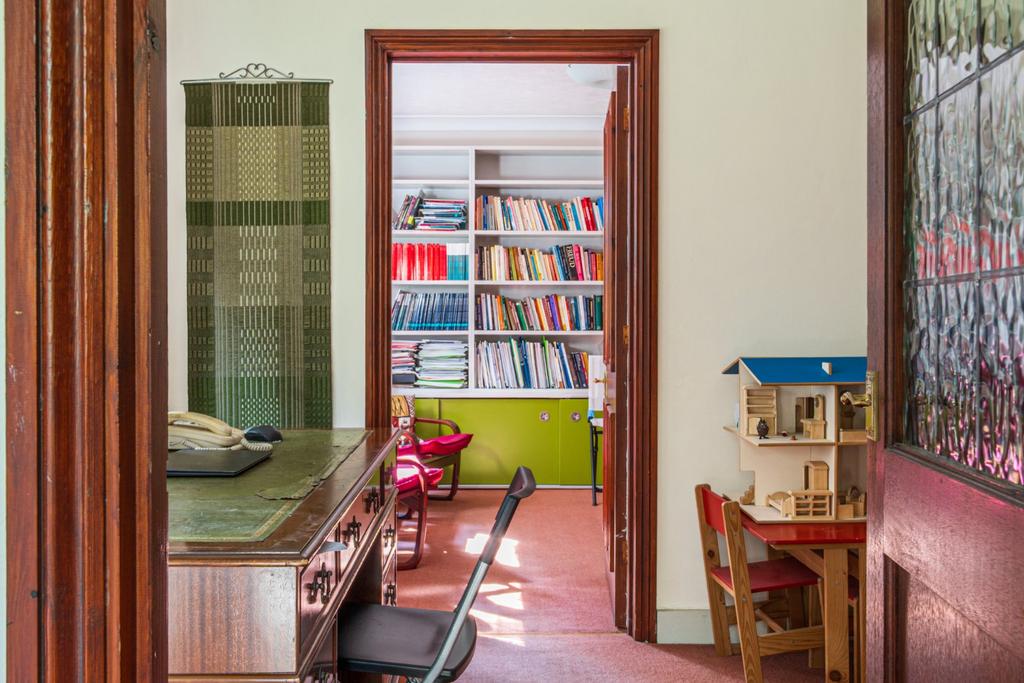 Consulting Office