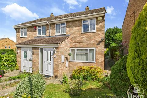 3 bedroom semi-detached house for sale, Abbotswood Road, Gloucester GL3