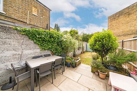 3 bedroom terraced house for sale, Walpole Road, London SW19
