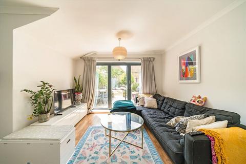 17 Walpole Road, London, SW19 2BZ