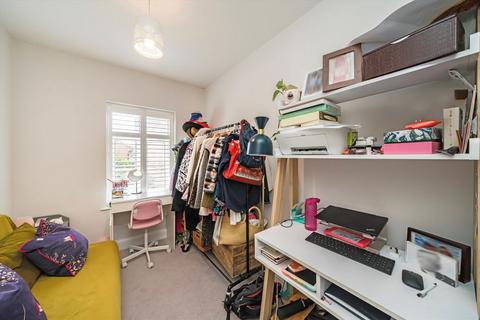 17 Walpole Road, London, SW19 2BZ