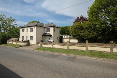 4 bedroom detached house for sale, Tysea Hill, Stapleford Abbotts, Romford
