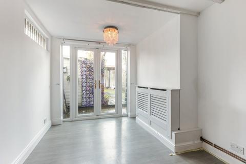 2 bedroom terraced house to rent, High Street, Cookham, Maidenhead, Berkshire, SL6