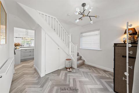 3 bedroom detached bungalow for sale, Hadlow Road, Tonbridge