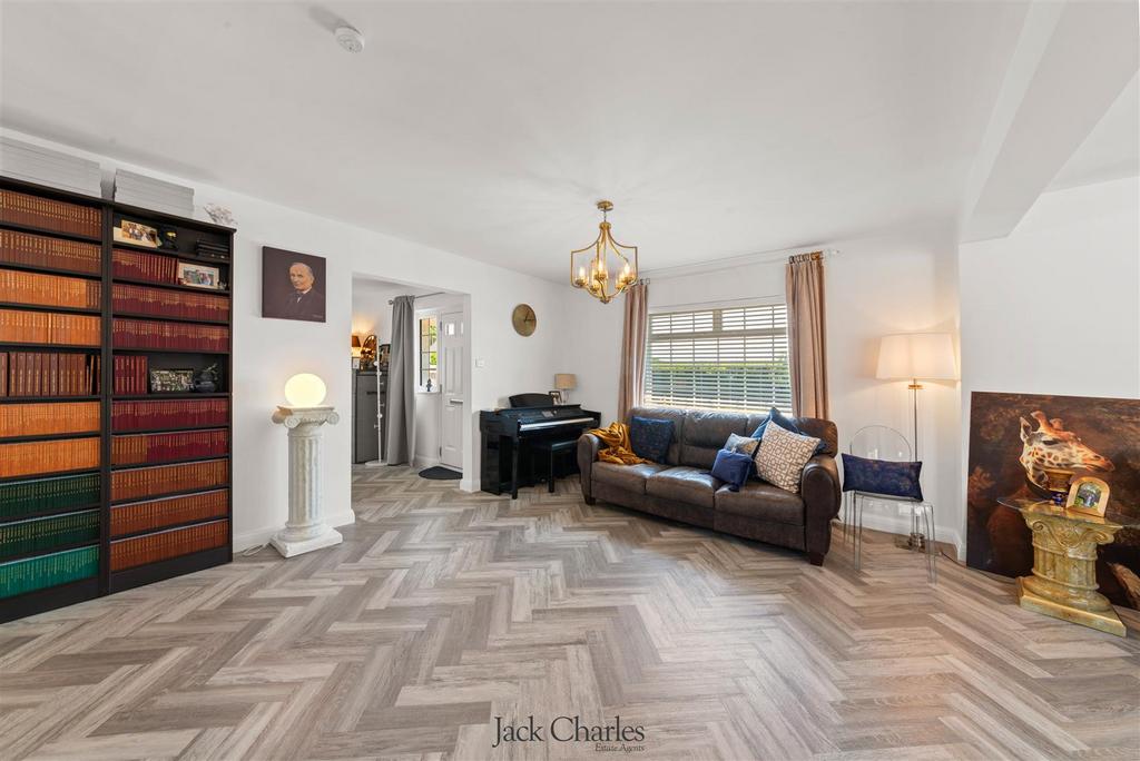 177 Hadlow Road 36.jpg