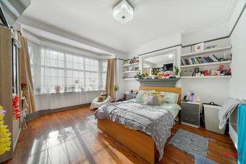 2 bedroom flat for sale, Sevington Road, Hendon, London, NW4