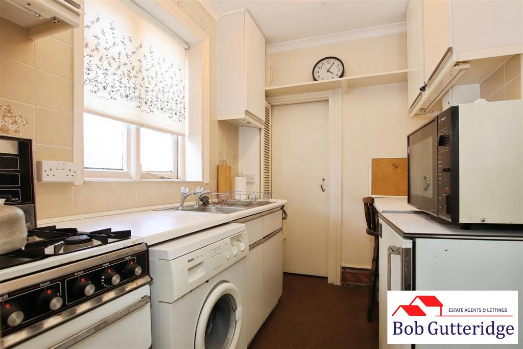 Fitted kitchen