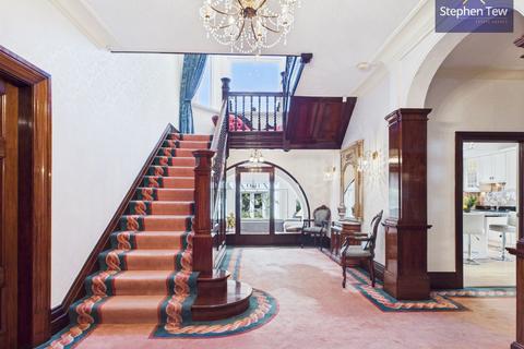 5 bedroom detached house for sale, North Park Drive, Blackpool, FY3