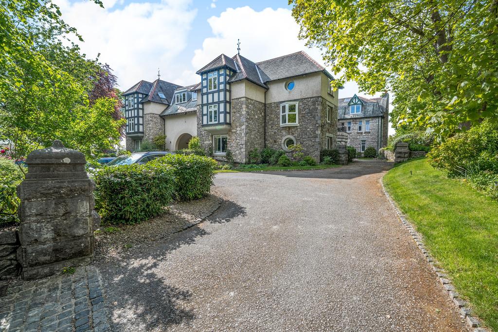 Heathcliffe Court