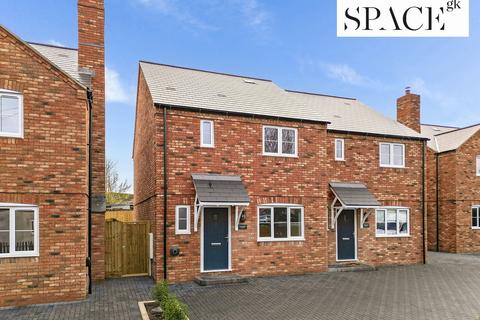 3 bedroom semi-detached house for sale, Kineton