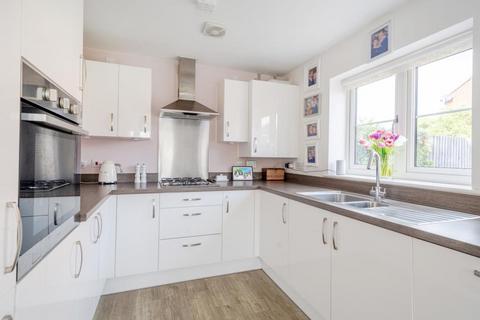 56 Bonners Mead, Benson, Wallingford, OX10 6EU