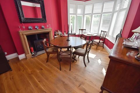 5 bedroom semi-detached house for sale, Park Mount Avenue, Bradford BD17
