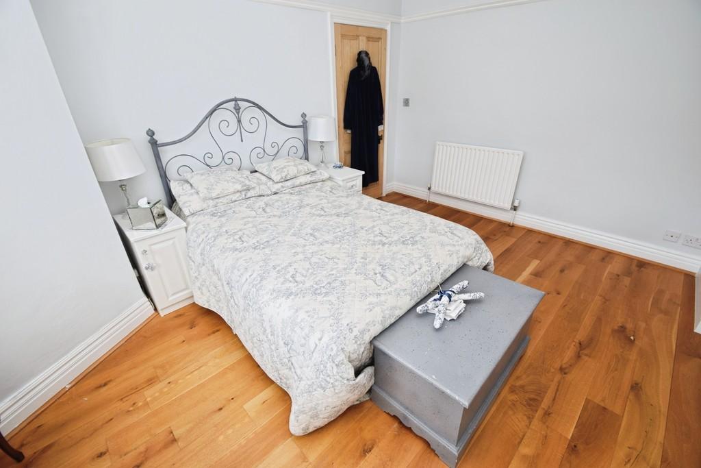 C06aa751-Bedroom 203