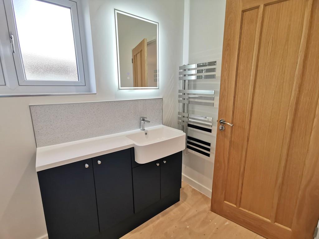 Master En-Suite