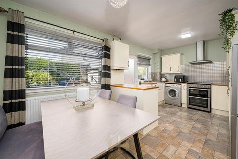 17 Brackens Road, Dundee, DD3 9QZ