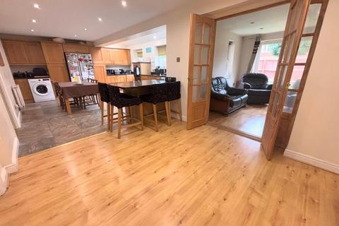 17 Foxfield Way, Northampton, NN4 5BE