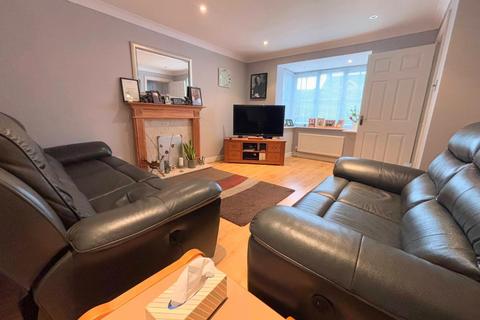 17 Foxfield Way, Northampton, NN4 5BE