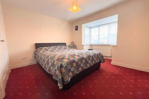 17 Foxfield Way, Northampton, NN4 5BE