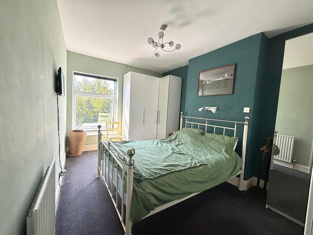 Master bedroom 1