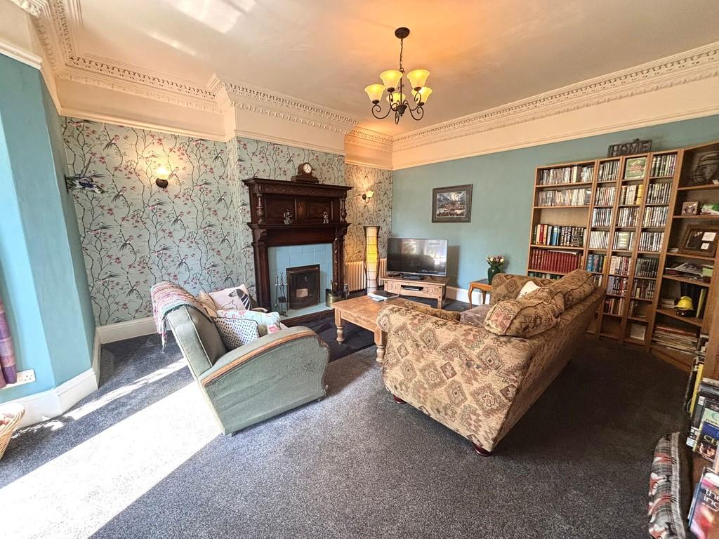 Living room 2