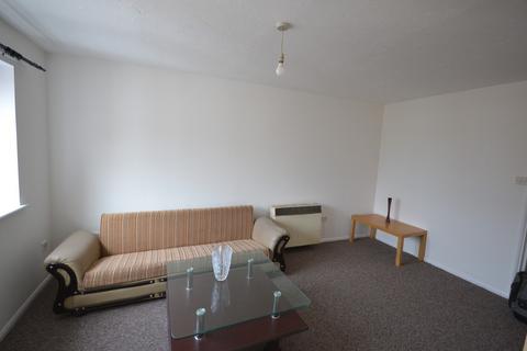 2 bedroom flat for sale, Fenman Gardens, Ilford