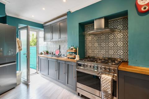 205 Wrythe Lane, Carshalton, SM5 1TZ